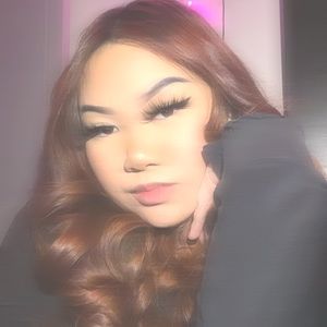 Meet your Posher, Naya